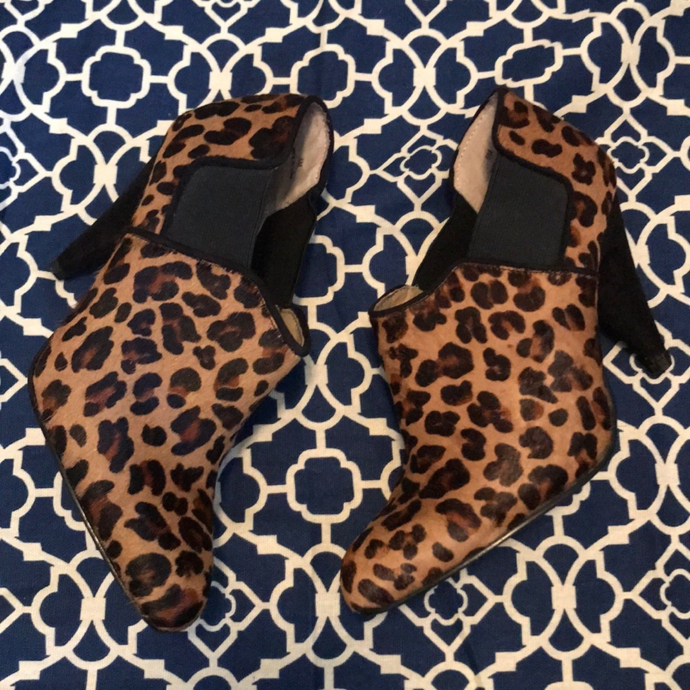 Great leopard print hide heels leather Levity 6m